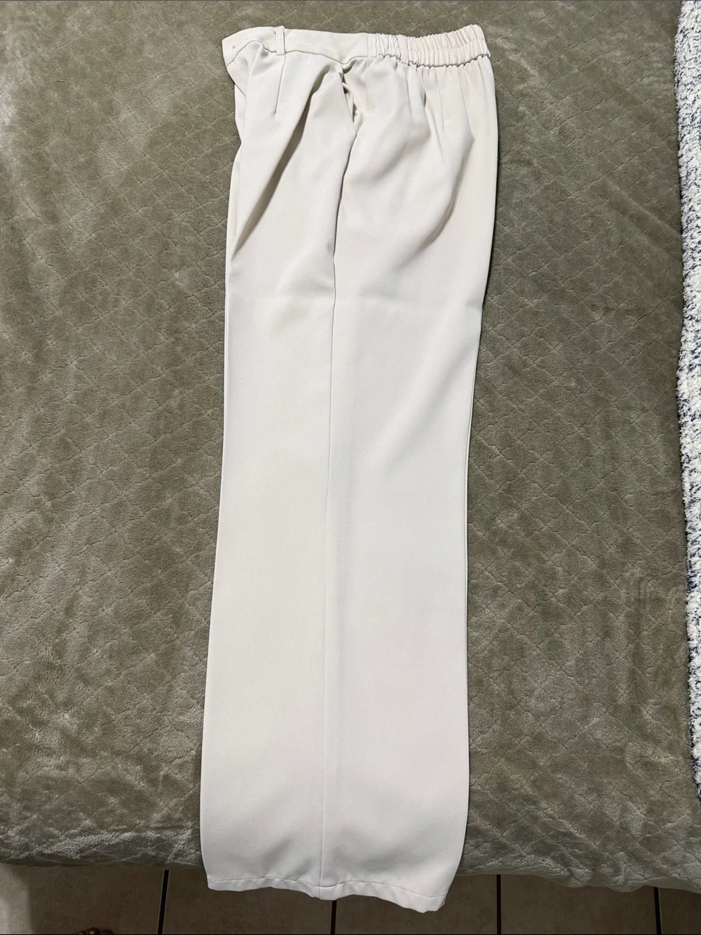 HALARA Cream Wide-Leg High-Rise Pants